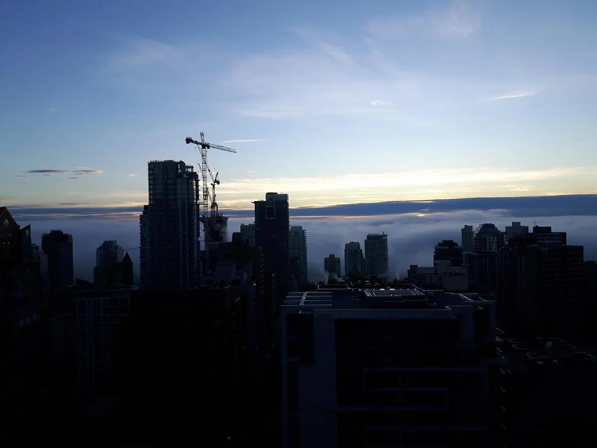 Your Alternative To A Five Star Hotel - Premium Location Canada