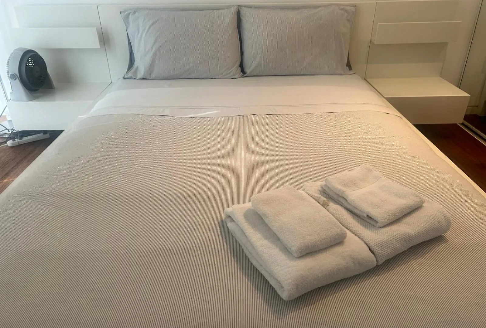 Your Alternative To A Five Star Hotel - Premium Location Canada